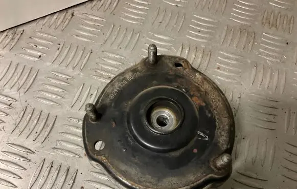 Mercedes-Benz E W211 Coil spring mount 2113200026