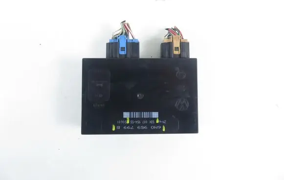 Volkswagen Polo III 6N 6N2 6NF Central body control module 5DK00795455 6N0959799B