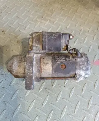 Toyota Corolla Verso E121 Starter motor
