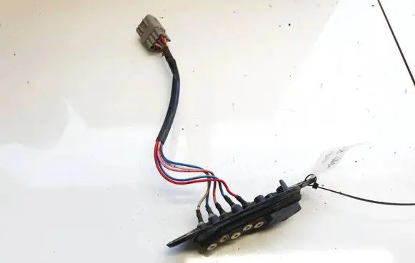 Toyota Previa (XR30, XR40) II Front door sensor coupe 