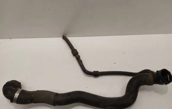 Audi A3 S3 8P Engine coolant pipe/hose 6Q0122291E