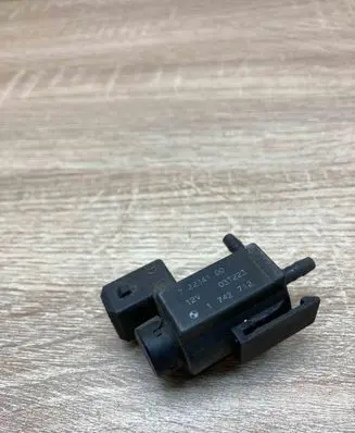 BMW 5 E60 E61 Turbo solenoid valve 1742712 72234100