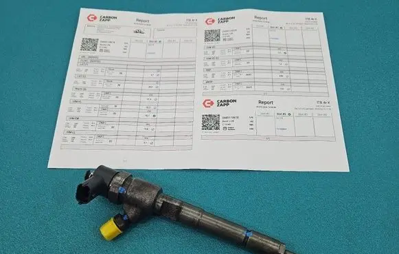 Opel Corsa E Fuel injector 0445110618 IMPRK1557278