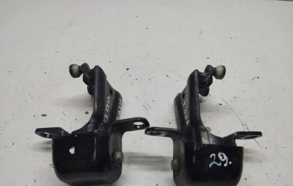 Mercedes-Benz Vito Viano W447 Sliding door middle roller runner A4477600347