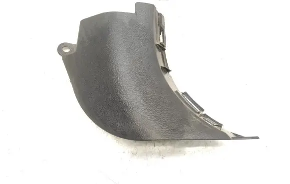 Foot area side trim