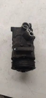 Volkswagen PASSAT B6 Air conditioning (A/C) compressor (pump) 057000118B4 R134A1701P 5N0820803