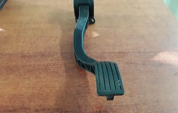 Peugeot 308 Accelerator pedal position sensor 0280755102 9681434380