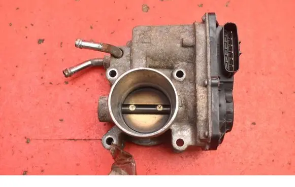 Smart ForFour I Throttle body valve MN195709