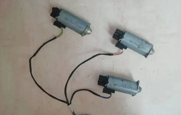 Volvo V70 Seat adjustment motor 74060001021110540 10009074
