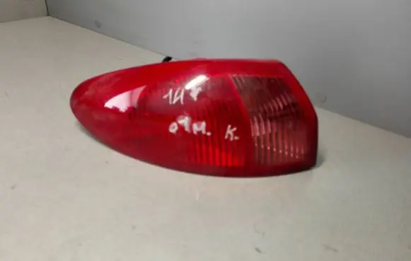 Alfa Romeo 147 Rear/tail lights 46556349 03322010