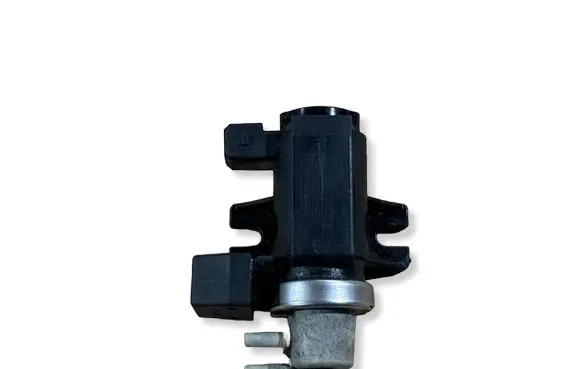 BMW 7 F01 F02 F03 F04 Turbo solenoid valve 7595374