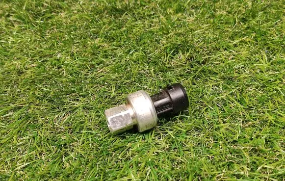 Air conditioning (A/C) pressure sensor