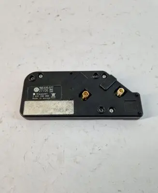 Volkswagen Eos Aerial antenna amplifier 1Q0035577
