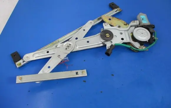 KIA Carens I Rear door window regulator with motor