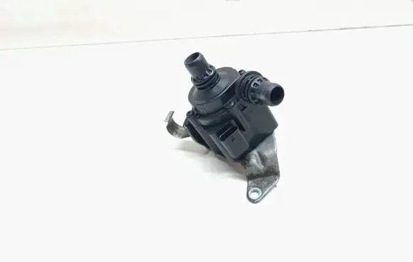 BMW 5 F10 F11 Electric auxiliary coolant/water pump 8511748