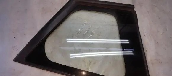 Mitsubishi Outlander Rear side window