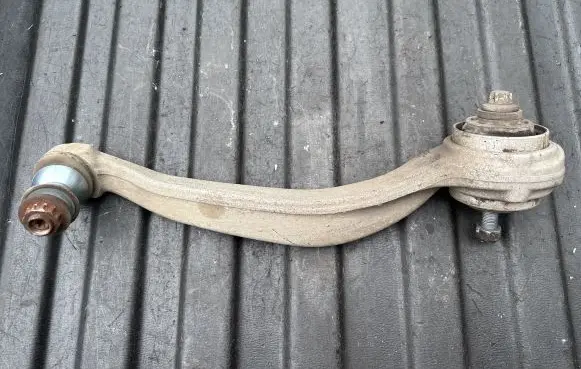 Mercedes-Benz C W205 Front lower control arm/wishbone A2053330014 20500LI