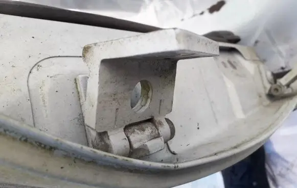 Citroen Xsara Rear door lower hinge