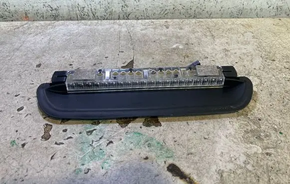 BMW 5 E60 E61 Third/center stoplight 6927017 021561 24092003