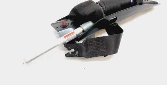 Volvo XC70 Front seatbelt 6041213
