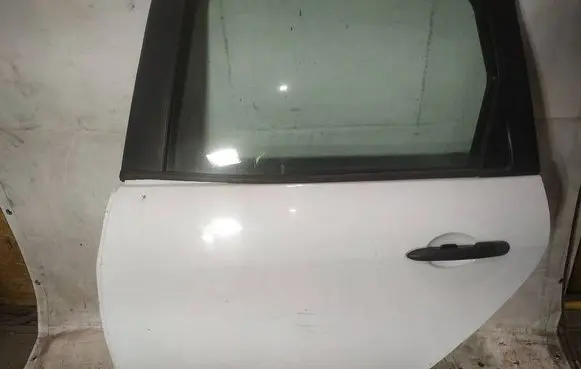 Renault Scenic III - Grand scenic III Rear door baltos