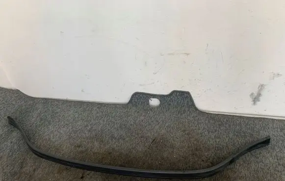 BMW X1 F48 F49 Engine compartment rubber 