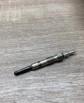 Volkswagen Transporter - Caravelle T4 Glow plug 0100226227