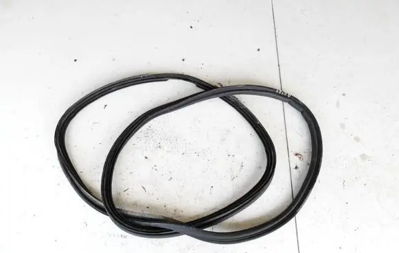 Toyota Yaris Rubber seal rear door 