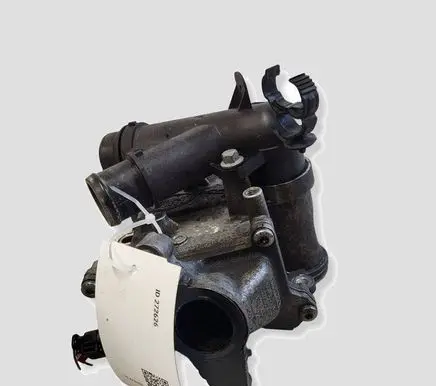 Jaguar F-Pace EGR valve cooler G4D39F464AD