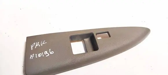 Nissan Note (E11) Front door window switch trim 809619u05a