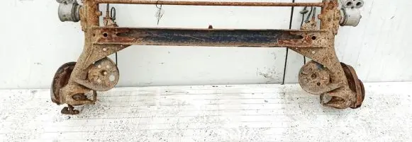 Volkswagen PASSAT B5 Rear subframe 