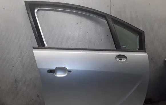 Opel Meriva B Front door
