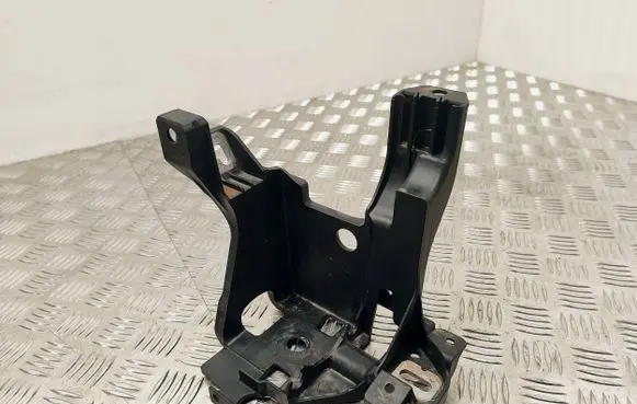 Opel Meriva B ABS pump bracket 13351833 329510614