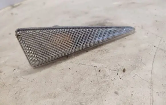 Renault Megane II Front fender indicator light 82000271506