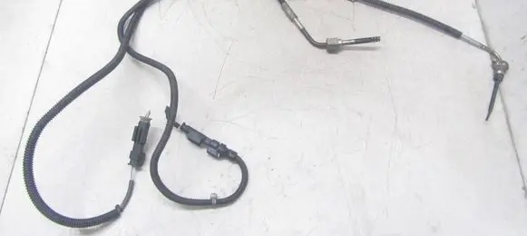 Mercedes-Benz A W176 Exhaust gas temperature sensor A0009059105 A0009057004