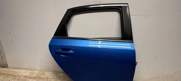 KIA Ceed Rear door 