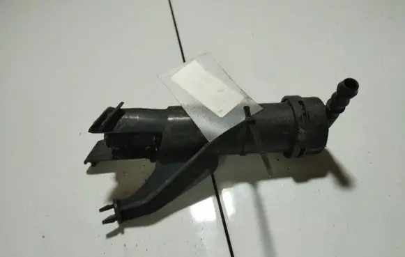 Nissan Note (E11) Windscreen/windshield washer pump