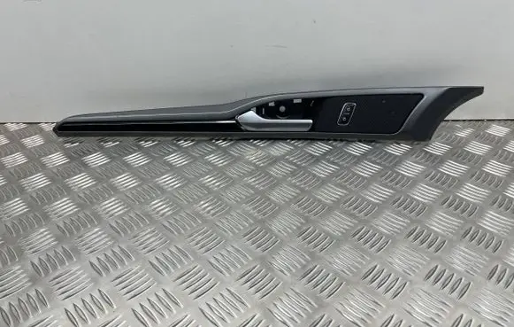 Ford Fusion II Front door interior handle DS7319B153BA