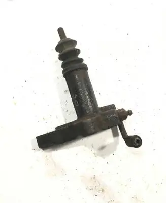 Clutch slave cylinder