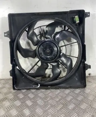 KIA Sportage Radiator cooling fan shroud 25304D7020