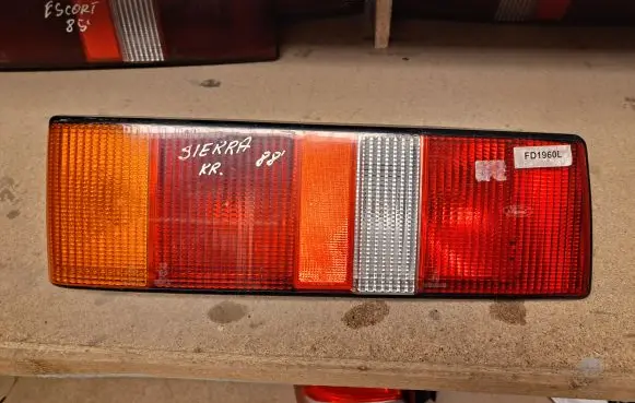 Ford Sierra Rear/tail lights 86AG13A603