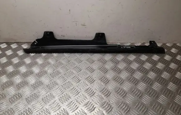 Mercedes-Benz S W126 Rear door trim (molding) 051