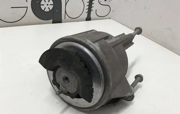 Mercedes-Benz E W214 Engine mount bracket A2062400001