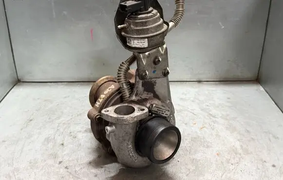 Opel Insignia A Turbo 55570748 7861371 MKW03626R