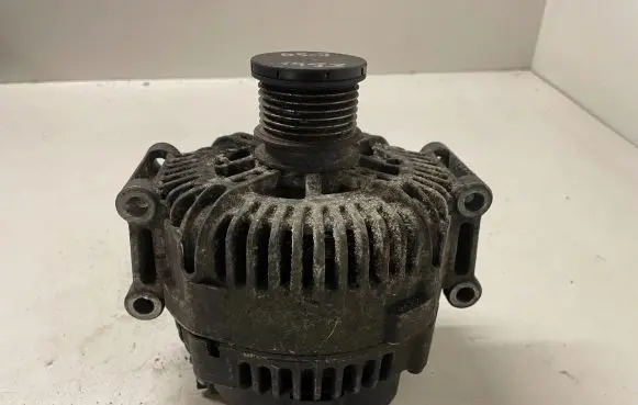 Mercedes-Benz E C207 W207 Generator/alternator A6421540402 2543289B 705152934