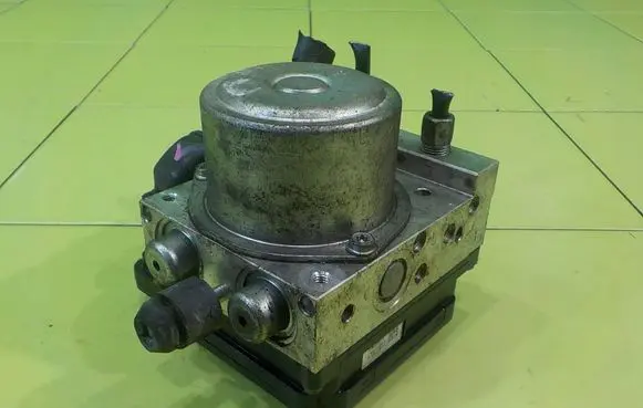 Nissan Juke I F15 ABS Pump 476601KK0B 16AB88