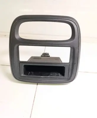 Renault Trafic III (X82) Dashboard trim 682603912R 93452449