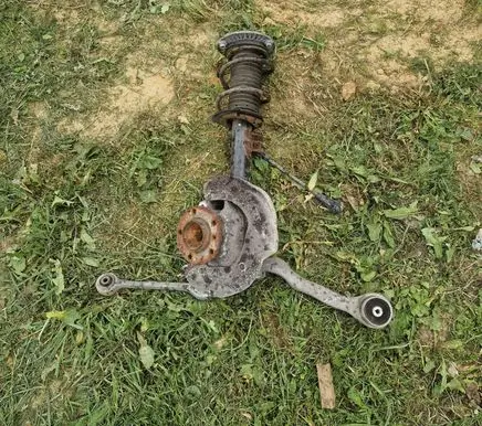 BMW 4 F32 F33 Front wheel hub spindle knuckle 6799098