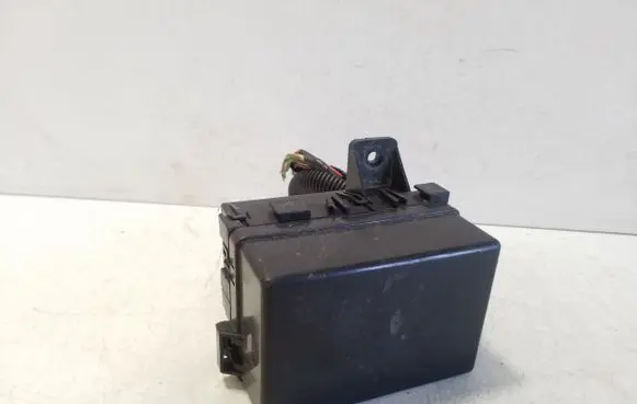 Nissan Navara D23 Relay mounting block 243821LA1D