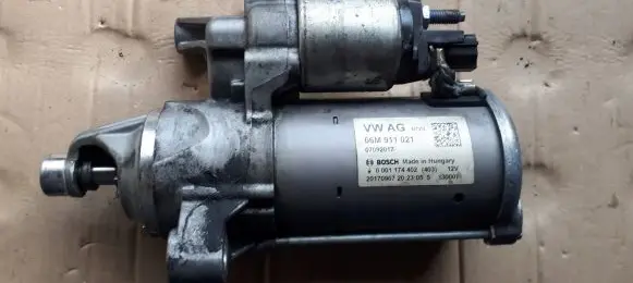Audi A4 S4 B9 8W Starter motor 06M911021